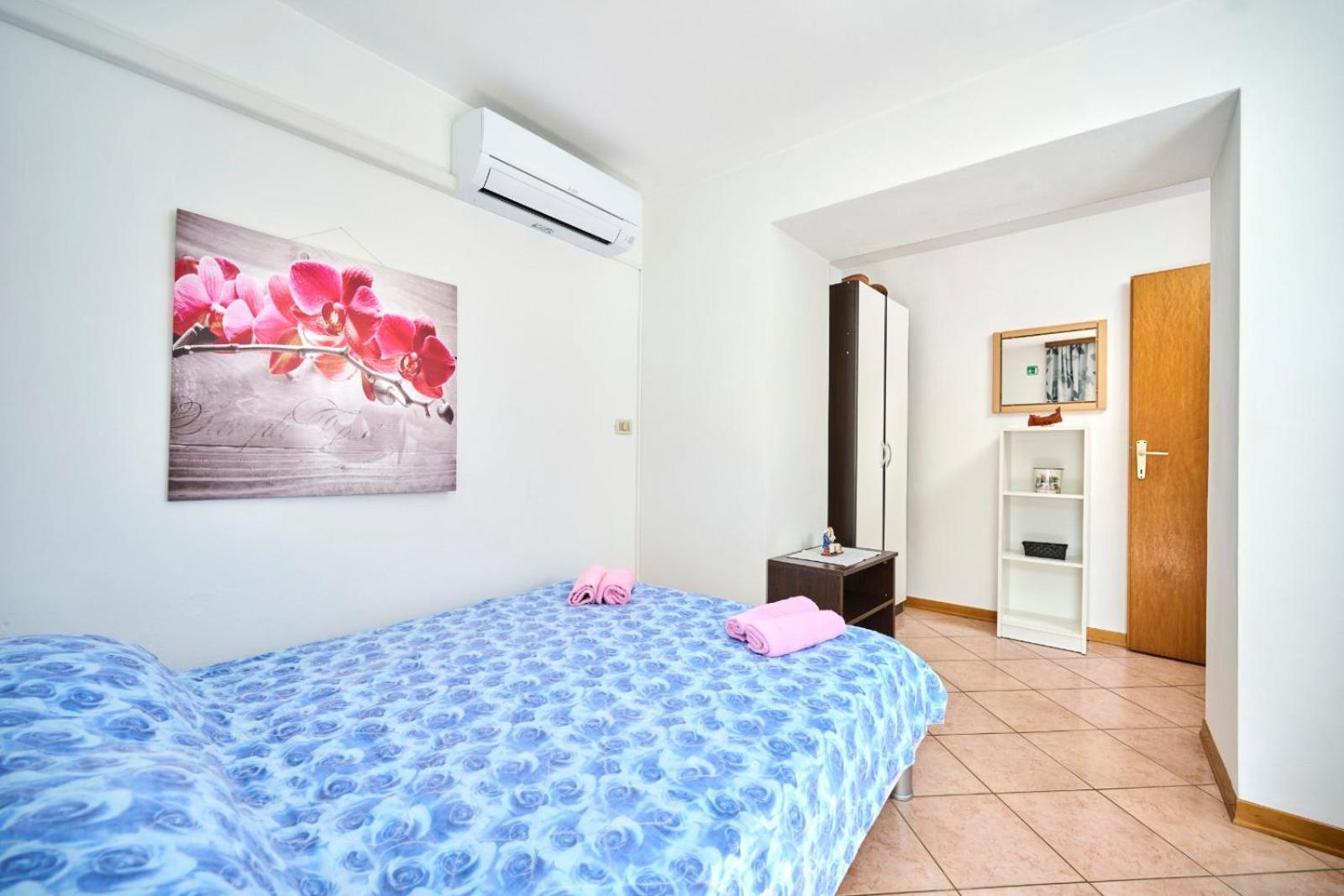 Apartman Ema Новиград Екстериор снимка